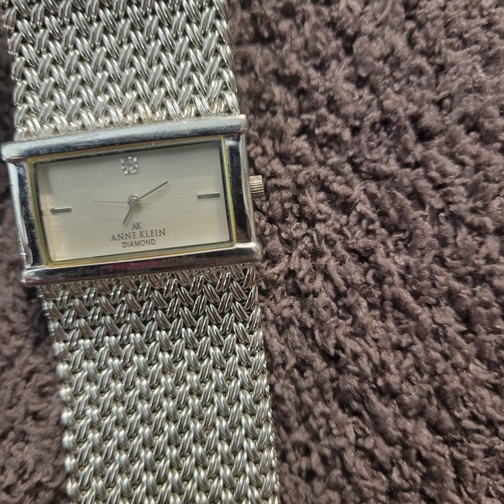 WATCH!!